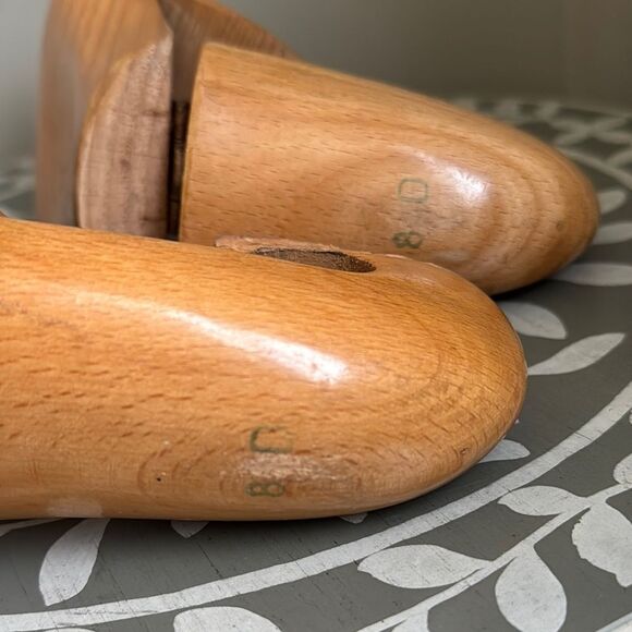 Vintage Wooden Shoe Stretchers - Picture 4 of 6